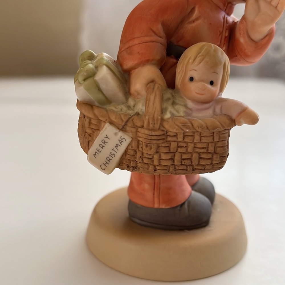 Enesco, “Special Delivery”, Memories Of Yesterday, 1998 figurine, 5.50”T - Picture 3 of 5